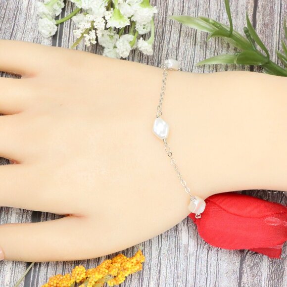 "Trendy Handmade Bracelet – A Stylish Gift for Women & Girls, MAR091773 - Picture 9 of 10
